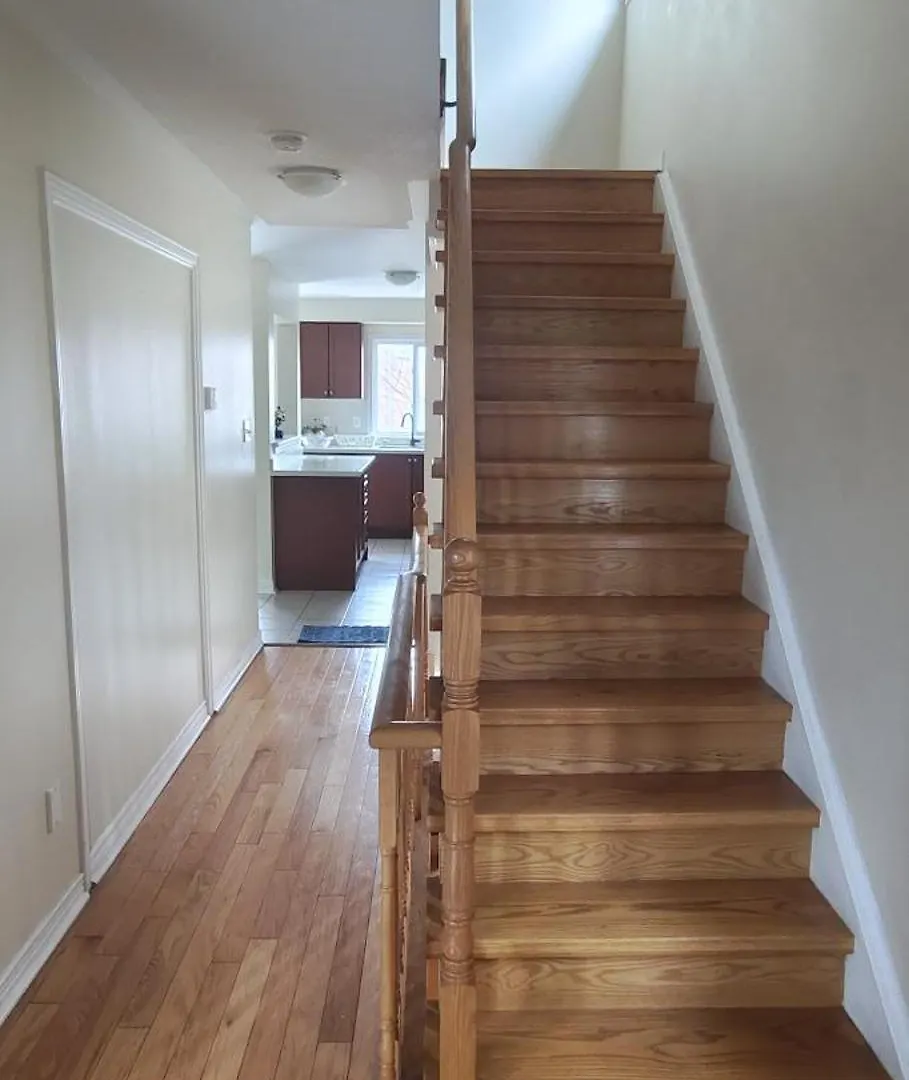 Homestay Cozy N Beautiful Room Near Transit, Restaurants- High Speed Internet, Free Parking Toronto
