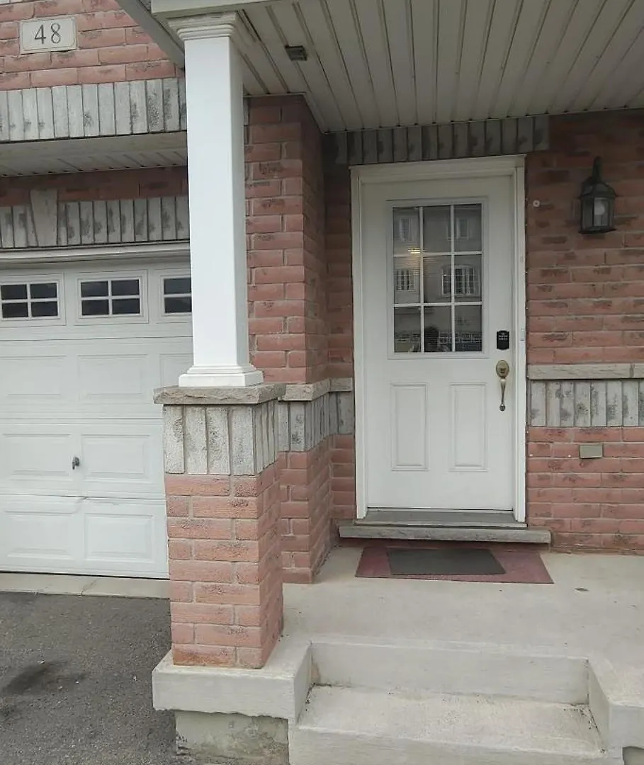 Homestay Cozy N Beautiful Room Near Transit, Restaurants- High Speed Internet, Free Parking Toronto Canada