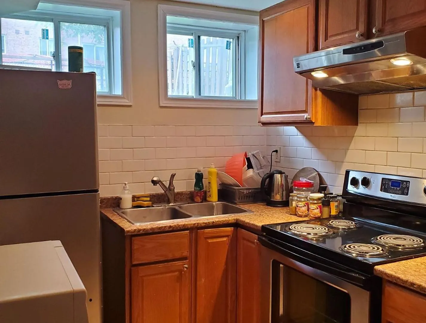 Cozy N Beautiful Room Near Transit, Restaurants- High Speed Internet, Free Parking Toronto 0*,  Canada